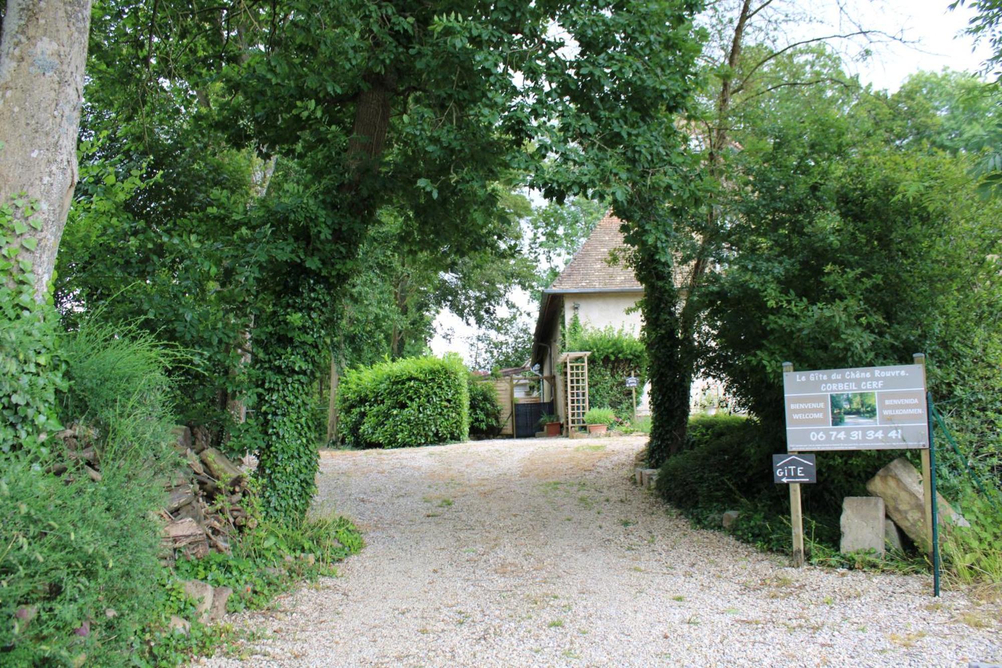 Le Gite Du Chene Rouvre Corbeil-Cerf Exterior photo